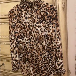 🌺  New without tags Chico’s top